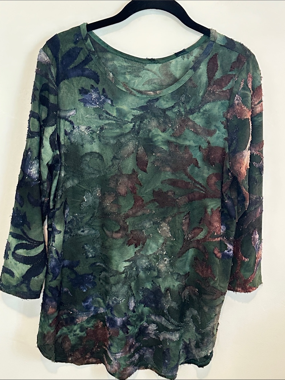 Karen Kane Green Textured Floral Velvet Burnout Top Size Medium